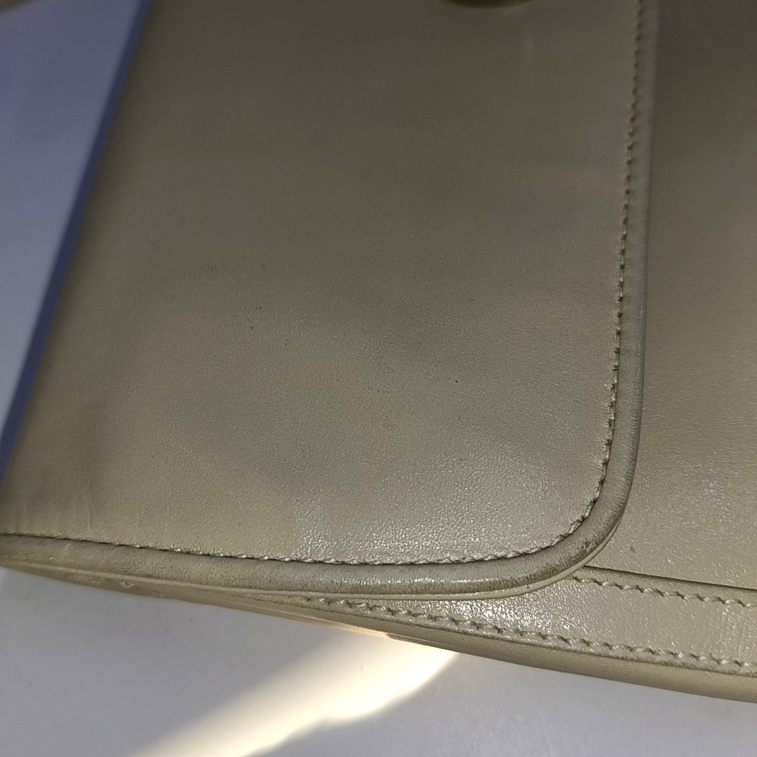 CELINE Beige Cowhide Triumph Crossbody Shoulder Bag Golden hardware Removable shoulder strap-(SKU)-935277558