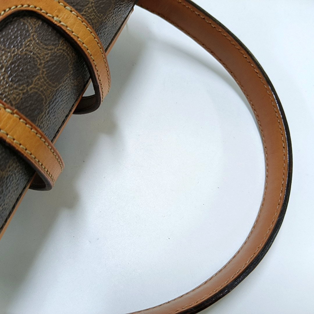 CELINE Brown Coated Canvas Triumph Tote Bag Golden hardware-(SKU)-959942823