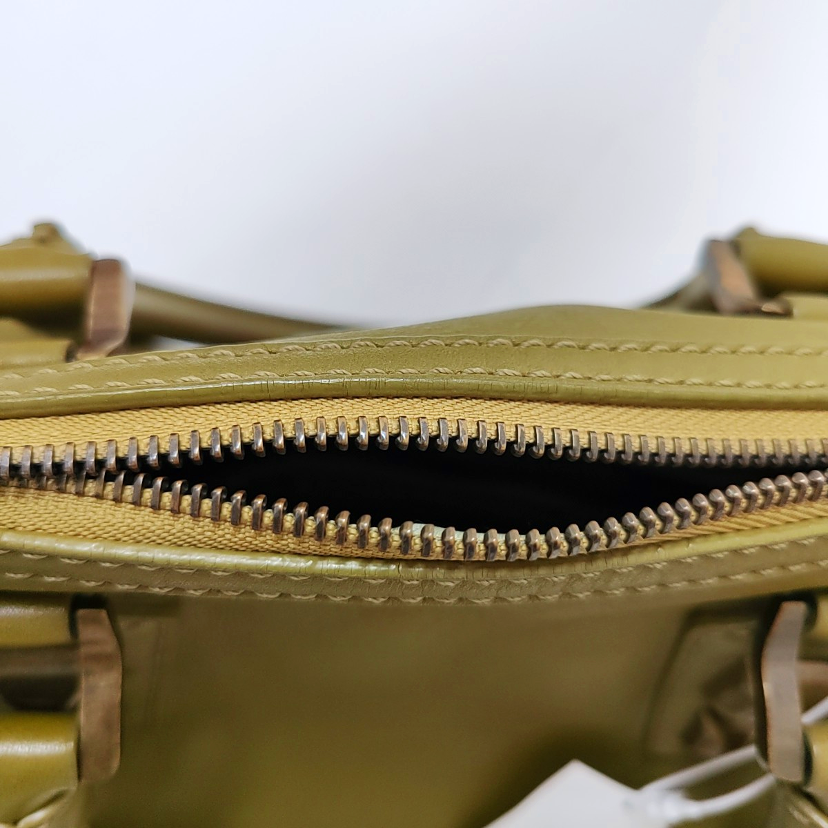 BURBERRY Green Cowhide Studs Handbag Golden hardware-(SKU)-944901889