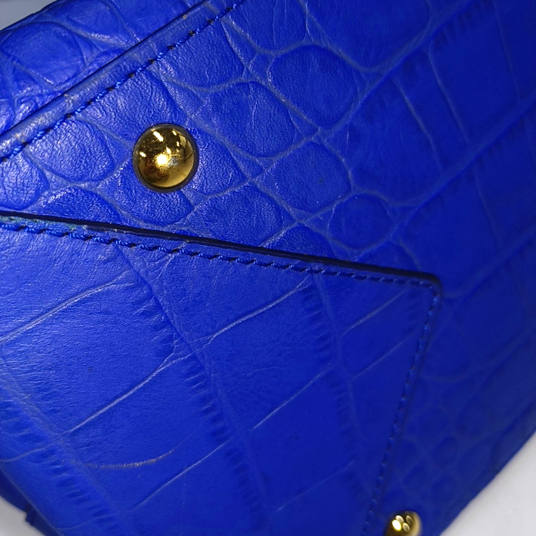 MCM NUOVO Blue Leather Crocodile Print Handbag Golden hardware-(SKU)-14502100