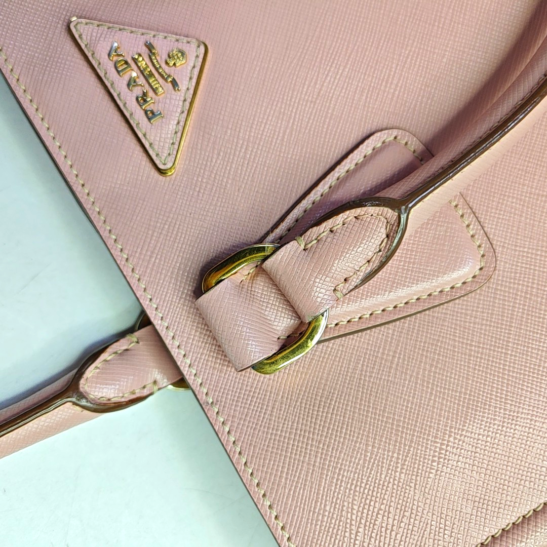 PRADA Tote bag Pink Calfskin Logo Tote Bag Golden hardware-(SKU)-958685441