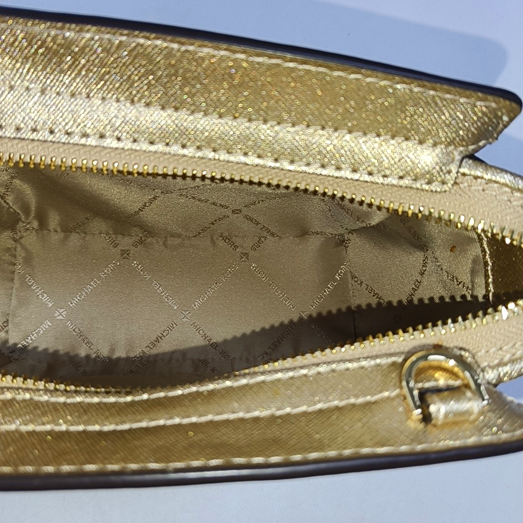 MICHAEL KORS Gold Leather Stud Crossbody Single Shoulder Bag Golden hardware Removable shoulder strap-(SKU)-940524037