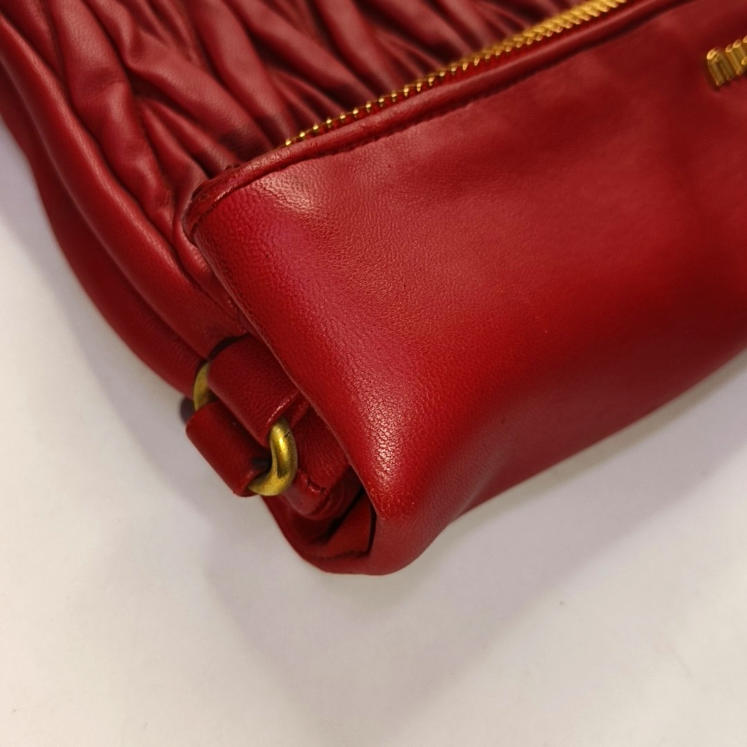Miu Miu Red Sheepskin Quilted Clutch Bag Handbag Single Shoulder Bag Golden hardware-(SKU)-957691909