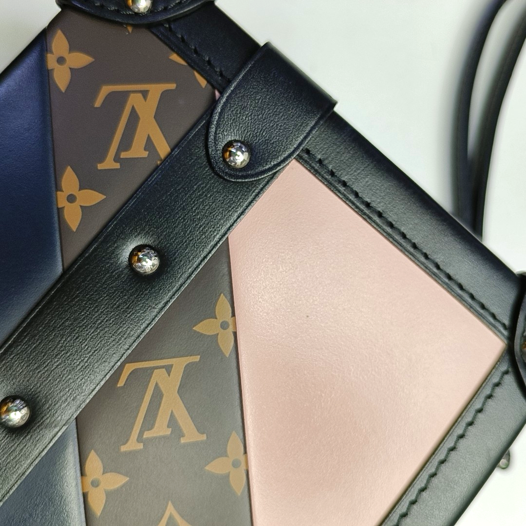 LOUIS VUITTON PETITE MALLE Multicolor Leather Monogram Crossbody Bag Single Shoulder Bag with Silver Hardware Removable Strap-(SKU)-952551209