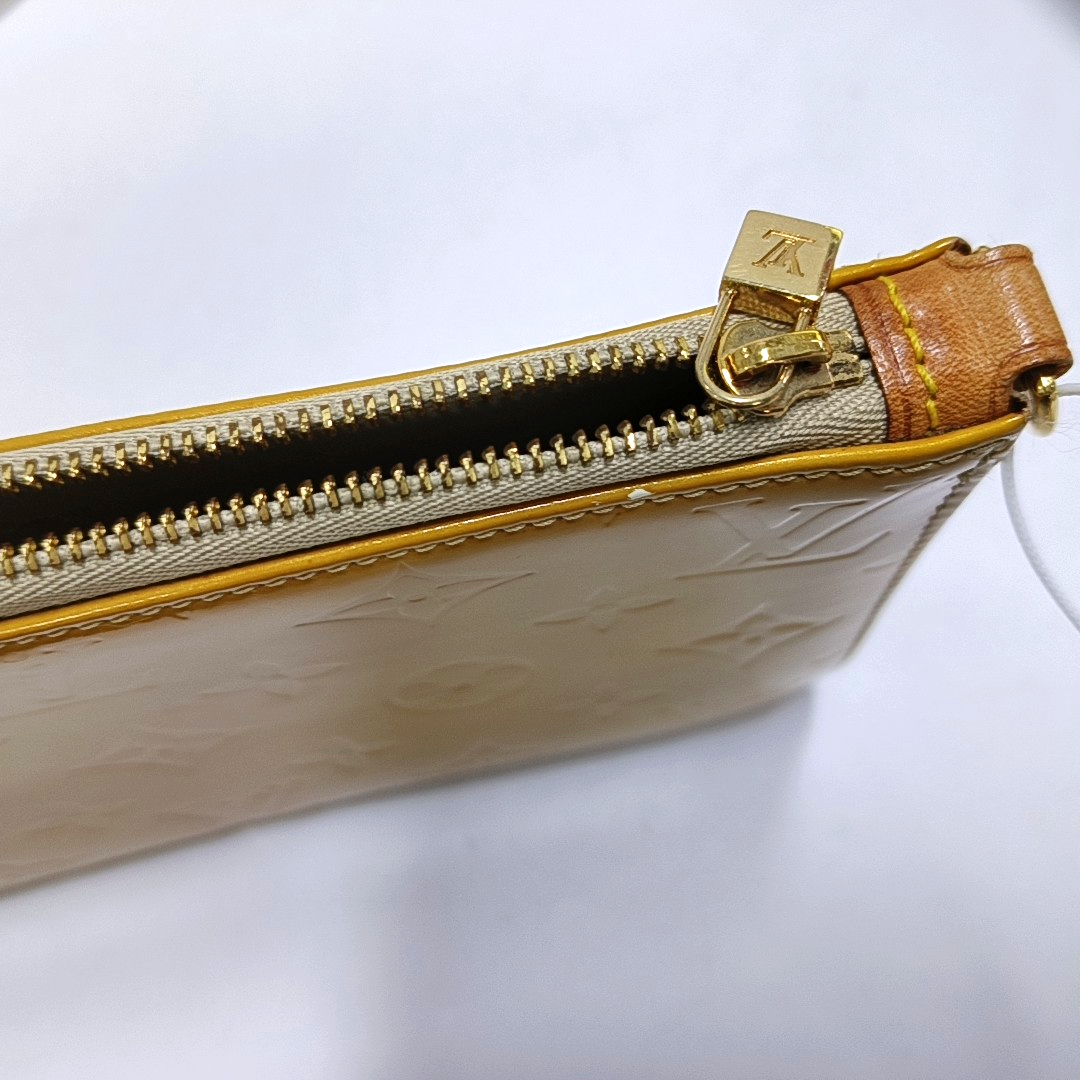 LOUIS VUITTON LEXINGTON Yellow Patent Leather Monogrammed Clutch Golden hardware Vintage model-(SKU)-948034395