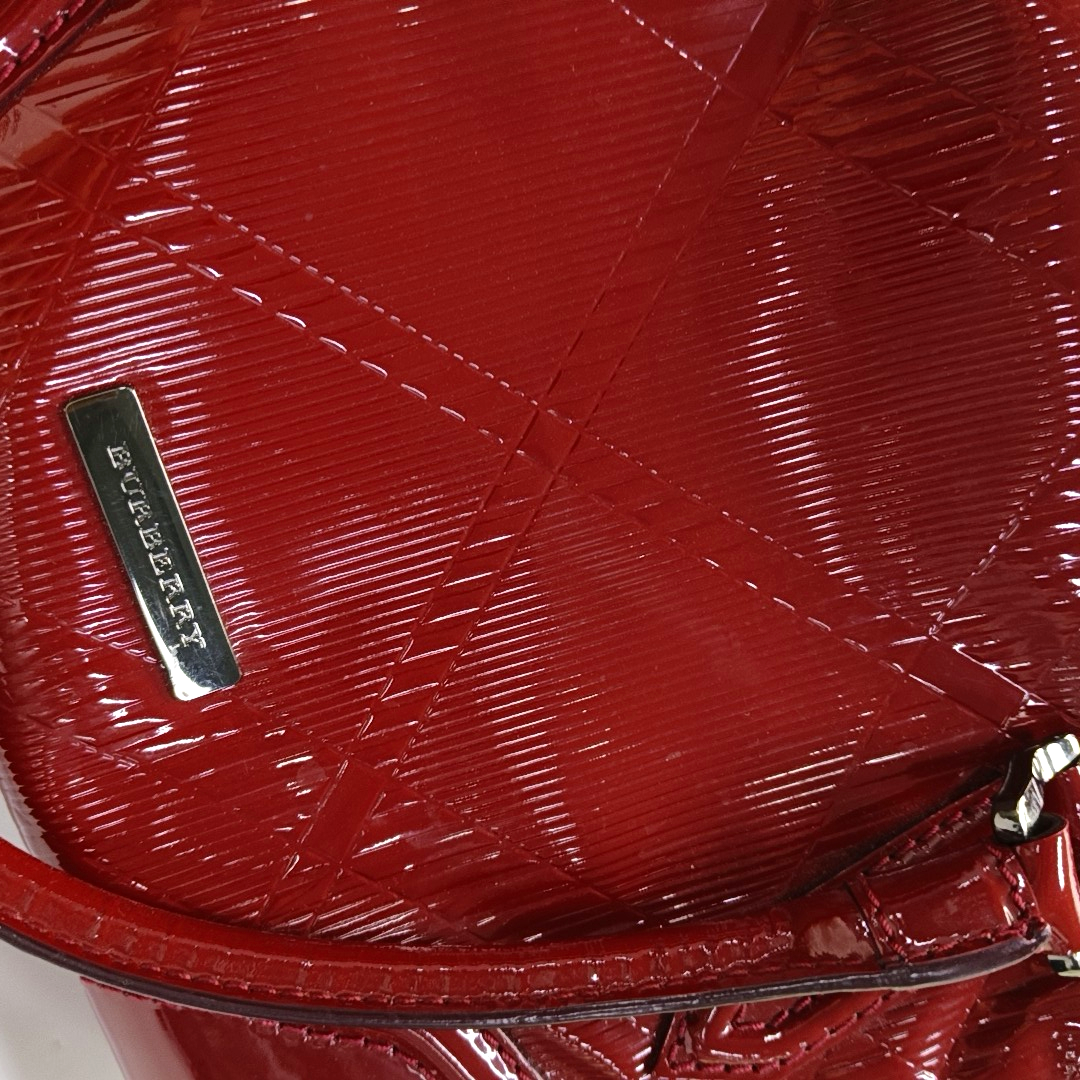 BURBERRY Gladstone Red patent leather textured crossbody bag, handbag Black hardware Removable shoulder strap-(SKU)-958747174