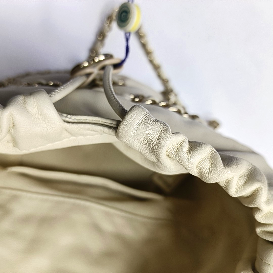 CHANEL DRAWSTRING White Calfskin Shoulder Bag with Gold Hardware, 30 Clutch-(SKU)-955869529