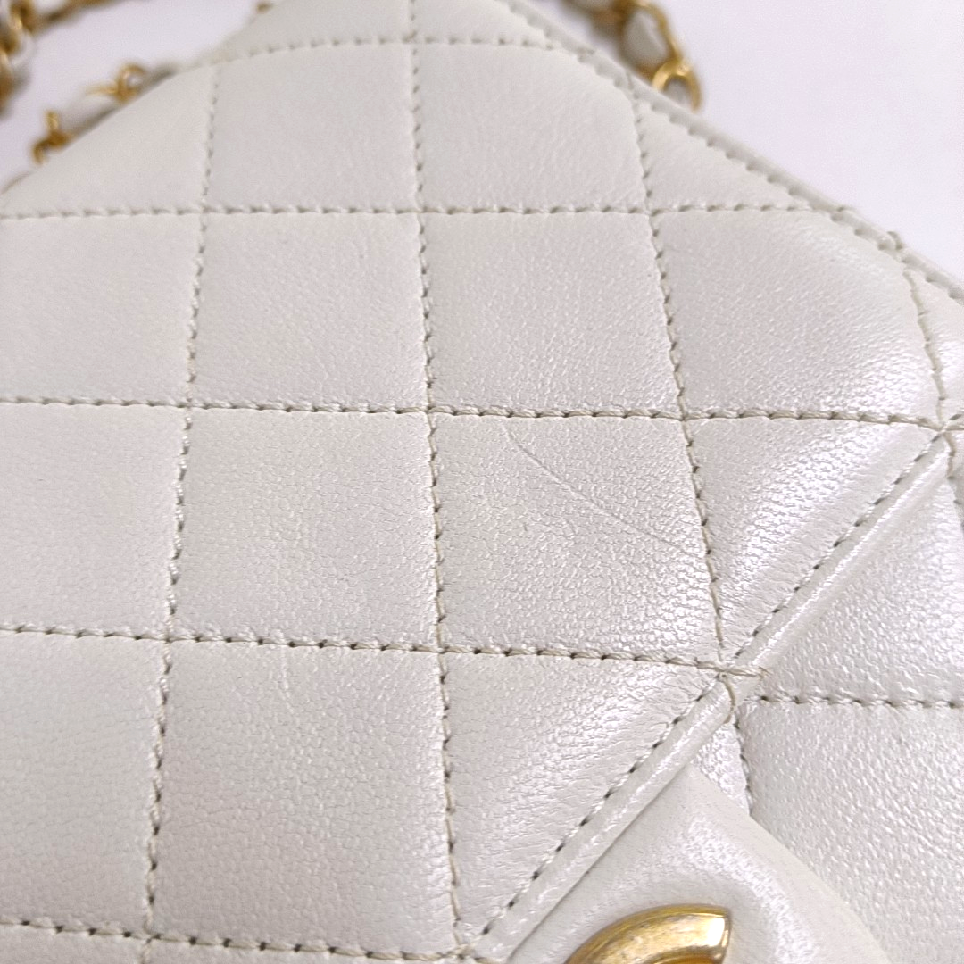 CHANEL CLASSIC FLAP White Lamb Calfskin Quilted Handbag Single Shoulder Bag Gold Hardware 30 Clasp-(SKU)-959631045