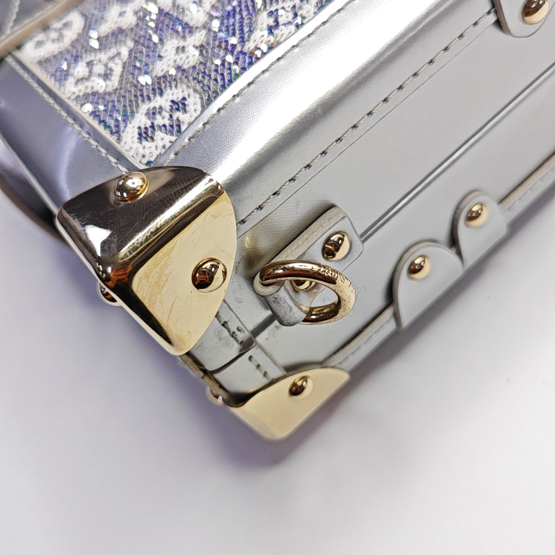 LOUIS VUITTON PETITE MALLE Silver Satin Shoulder Bag Crossbody Golden Hardware Removable Shoulder Strap Complete Accessories-(SKU)-961332912