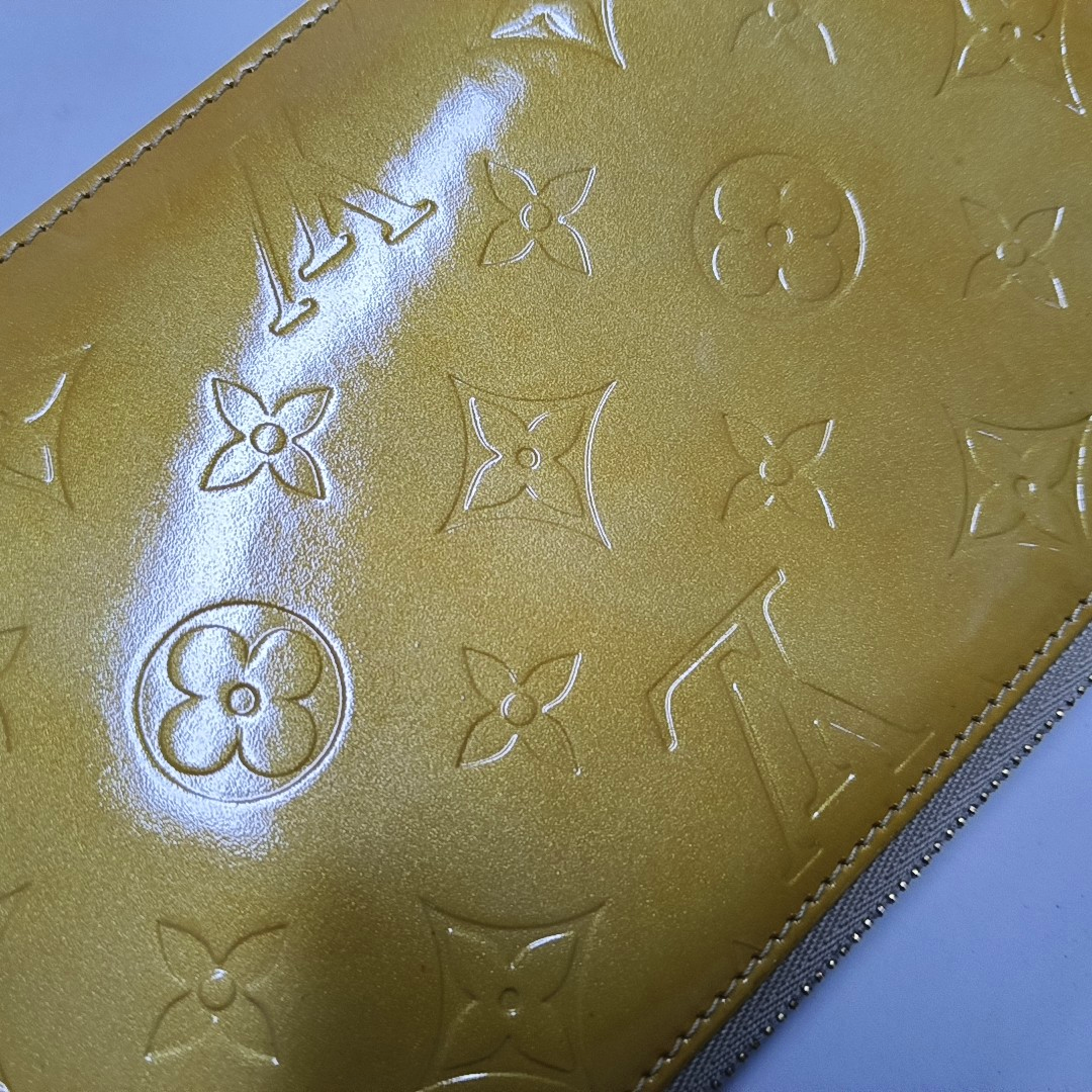 LOUIS VUITTON LEXINGTON Yellow Patent Leather Monogrammed Clutch Golden hardware Vintage model-(SKU)-948034395