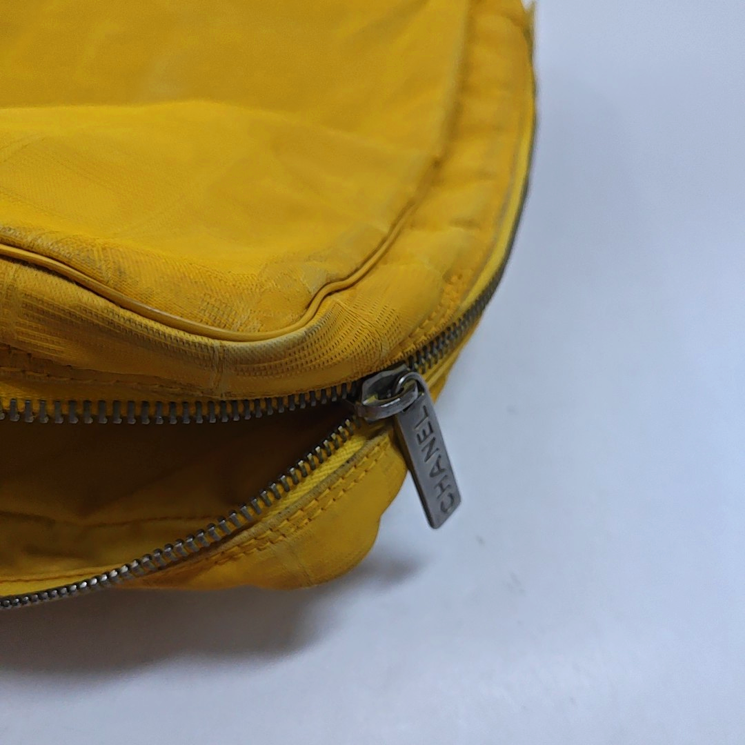 CHANEL TRAVEL LINE Yellow Canvas Ice Grid Jacquard Handbag Silver Hardware 7nan-(SKU)-948075936