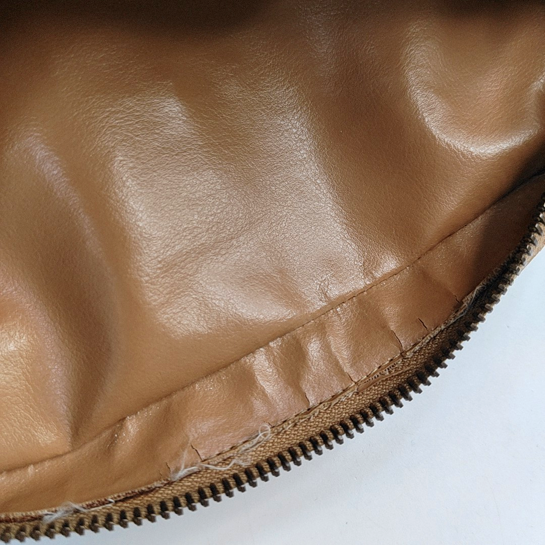 CELINE Brown Leather Crossbody Single Shoulder Bag Golden hardware-(SKU)-953952242