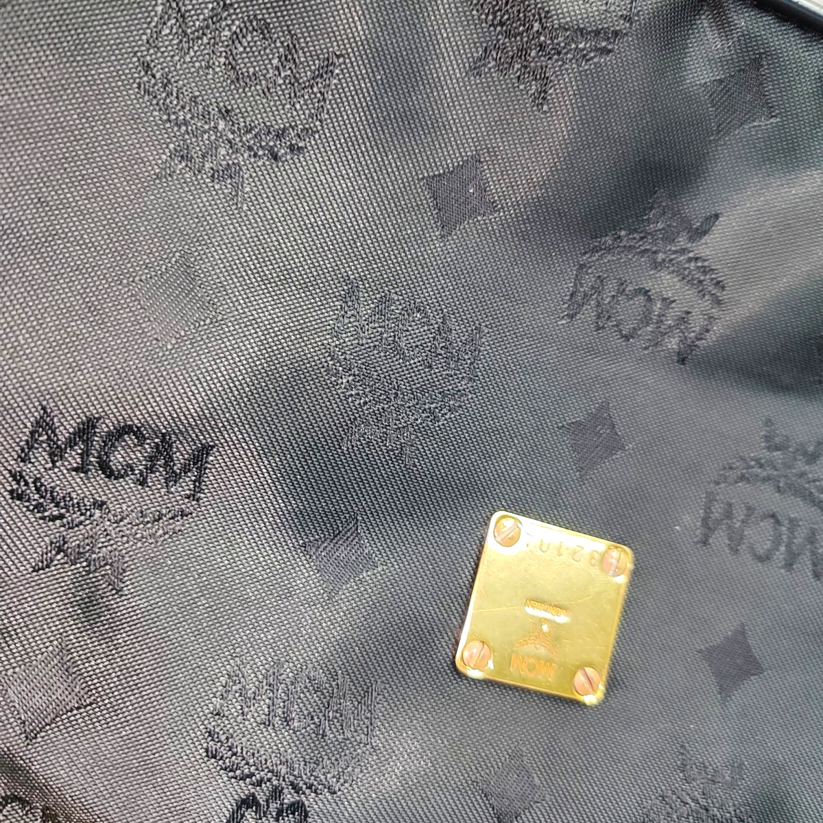 MCM Black fabric handbag Golden hardware-(SKU)-935409041
