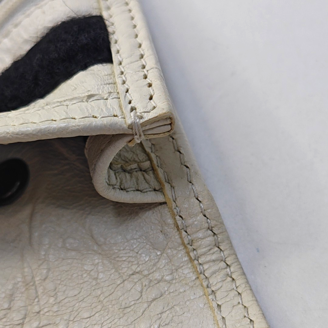 BALENCIAGA Explorer Small size White Sheepskin Single Shoulder Bag Crossbody Bag Black hardware-(SKU)-950105864