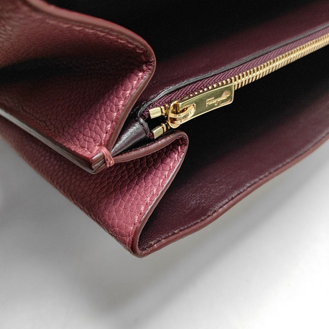 FERRAGAMO Blush Pink Calfskin Crossbody Single Shoulder Bag Golden hardware-(SKU)-944292181