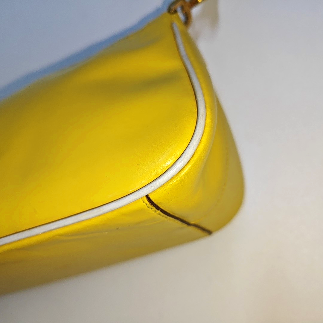 PRADA Tote bag Yellow Leather Shoulder Bag Tote Golden hardware-(SKU)-934886659
