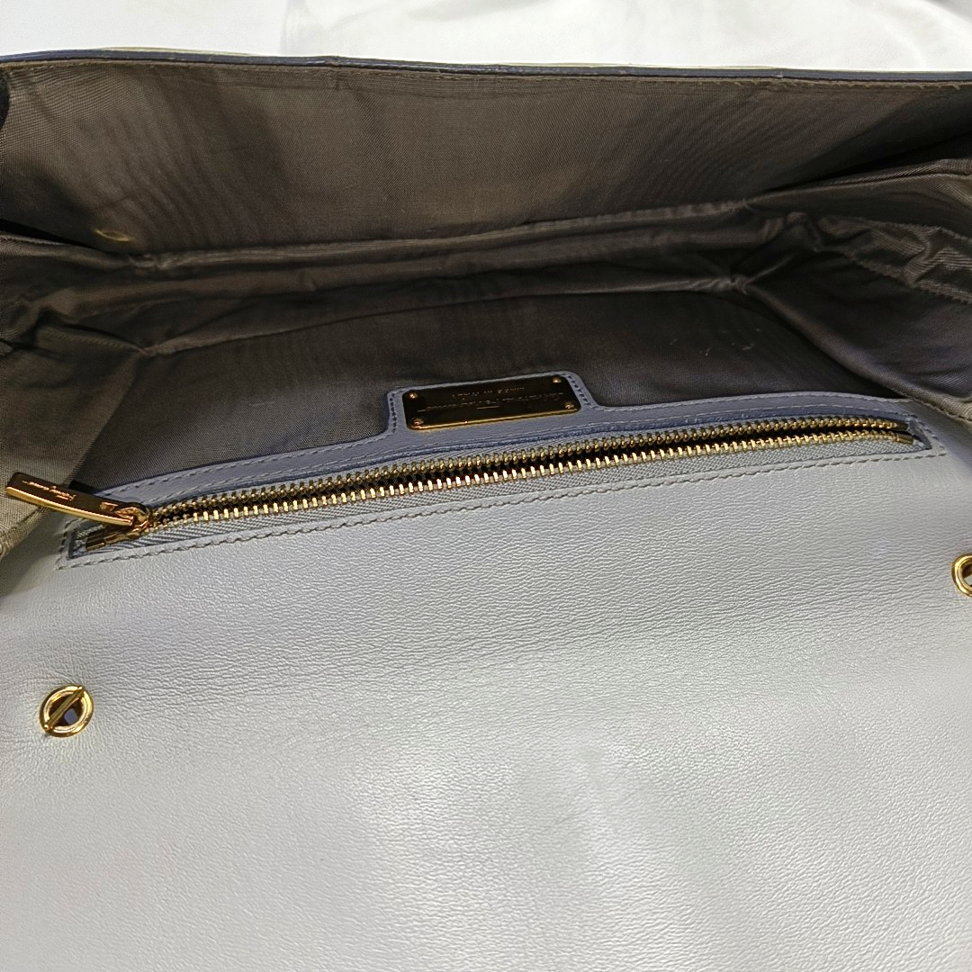 FERRAGAMO Ginny Green Cowhide Single Shoulder Bag Crossbody Golden hardware-(SKU)-942638146