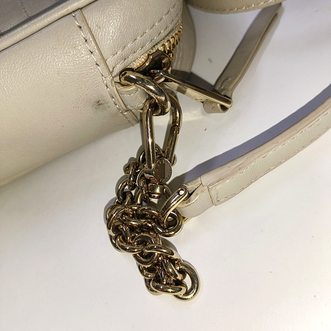 FURLA Camera Bag Light gray leather quilted crossbody single shoulder bag handbag Golden hardware Removable shoulder strap-(SKU)-941201203