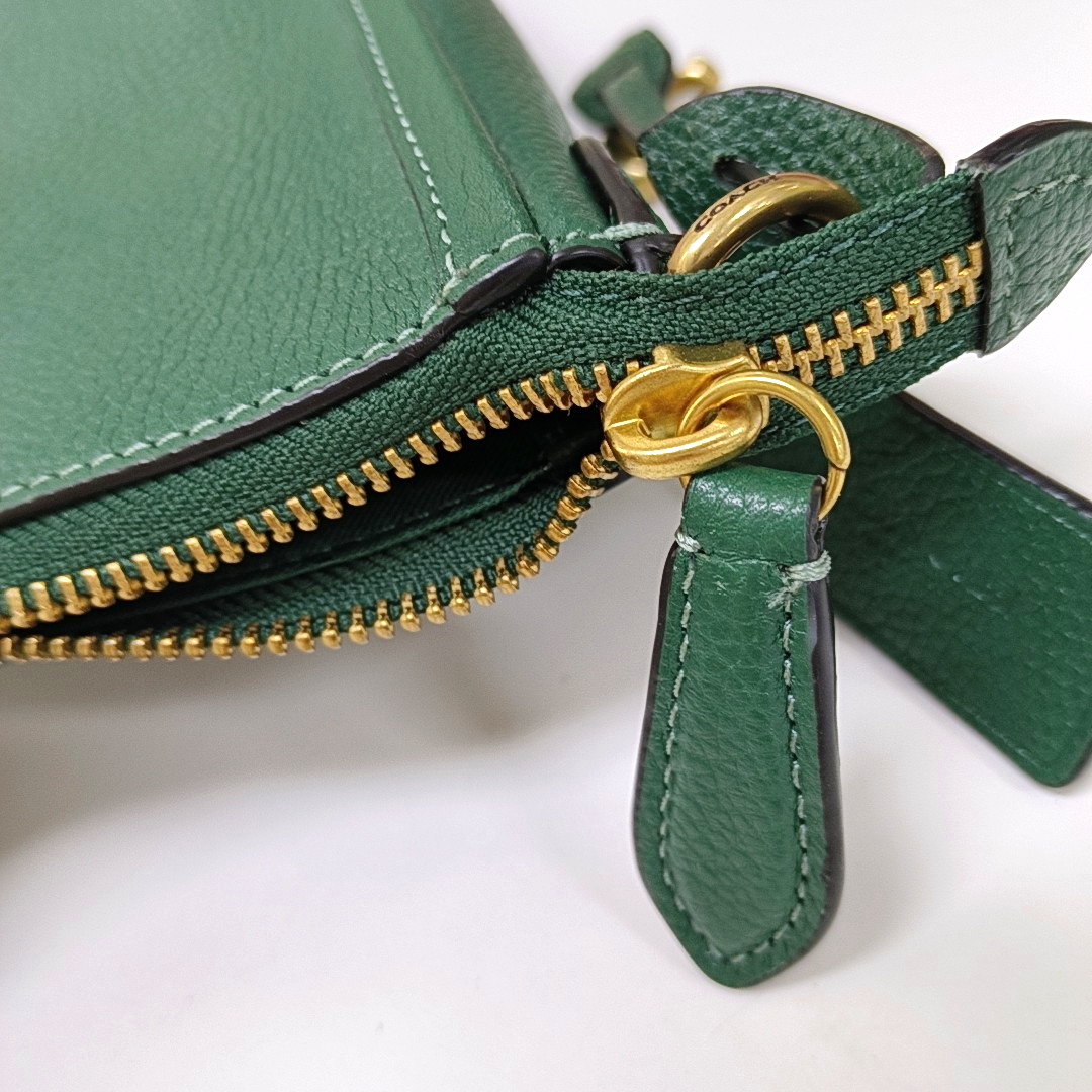 COACH Green Leather Crossbody Single Shoulder Bag Golden hardware Removable shoulder strap-(SKU)-928495237