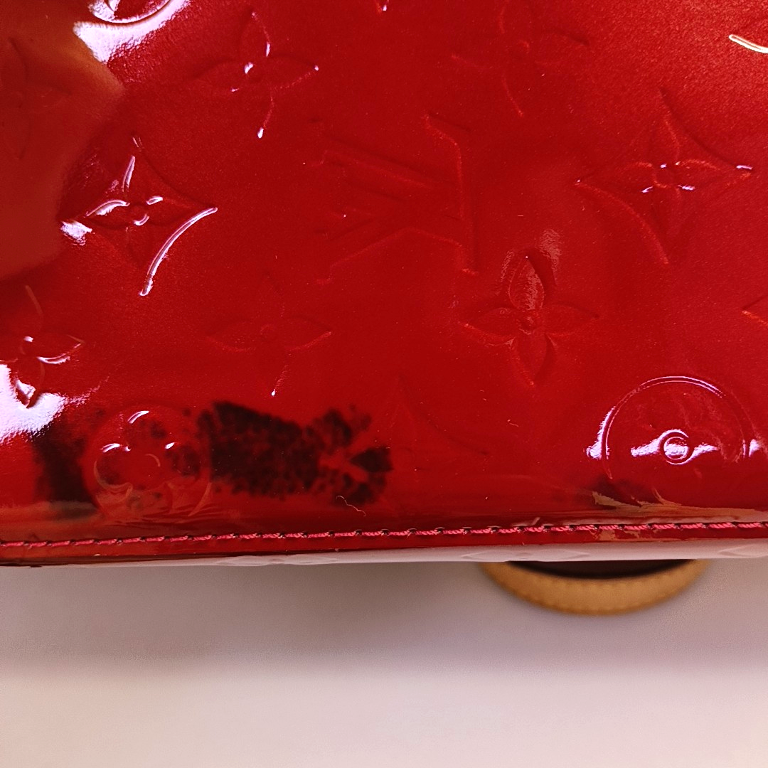 LOUIS VUITTON BELLEVUE Large size Red Lacquered Leather Texture Handbag Shoulder Bag Golden hardware-(SKU)-947190920
