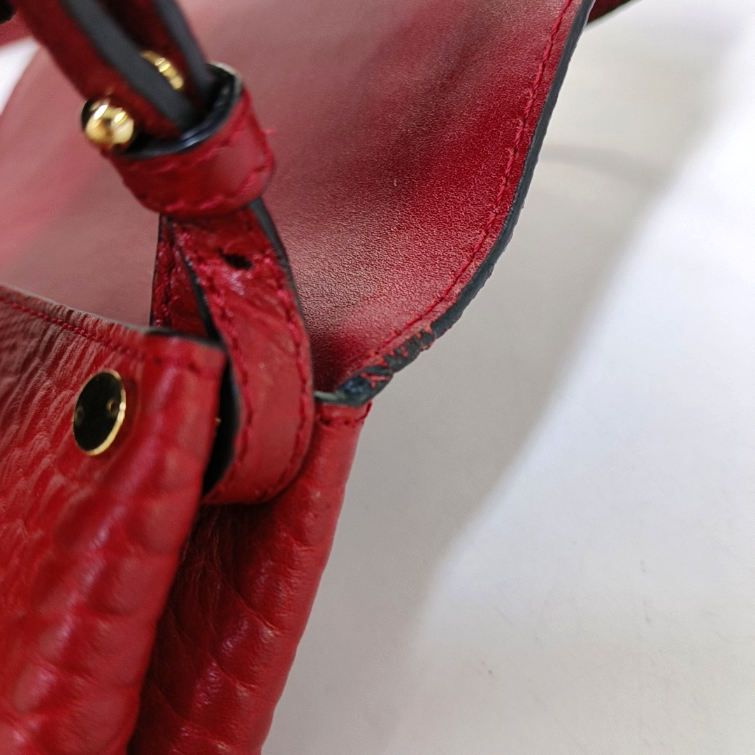 BURBERRY Langley Red Calfskin Embossed Crossbody Bag Golden hardware Removable shoulder strap-(SKU)-954742454