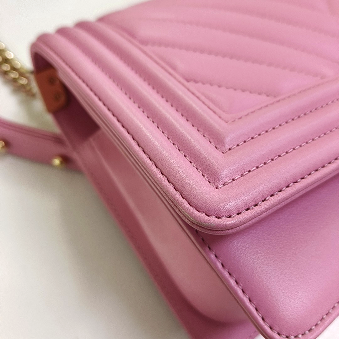 CHANEL BOY CHANEL Medium Size Pink Leather V-Shape Shoulder Bag Crossbody Bag Gold Hardware-(SKU)-953183002