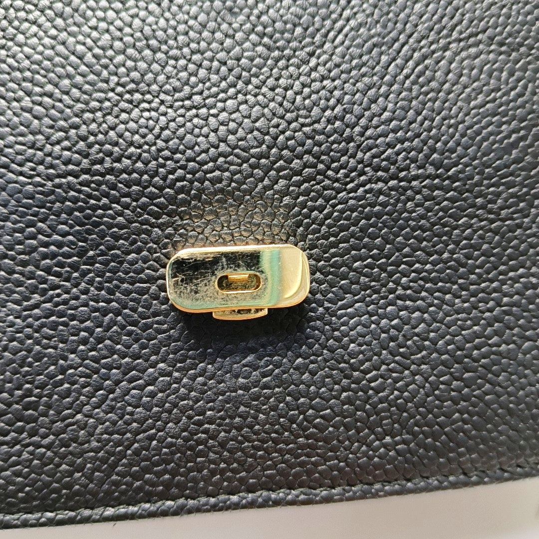 CHANEL THREAD AROUND Navy Blue Grained Calfskin Quilted Chevron Single Shoulder Bag Crossbody Bag Gold Blue Hardware 25 Clasp-(SKU)-968245973