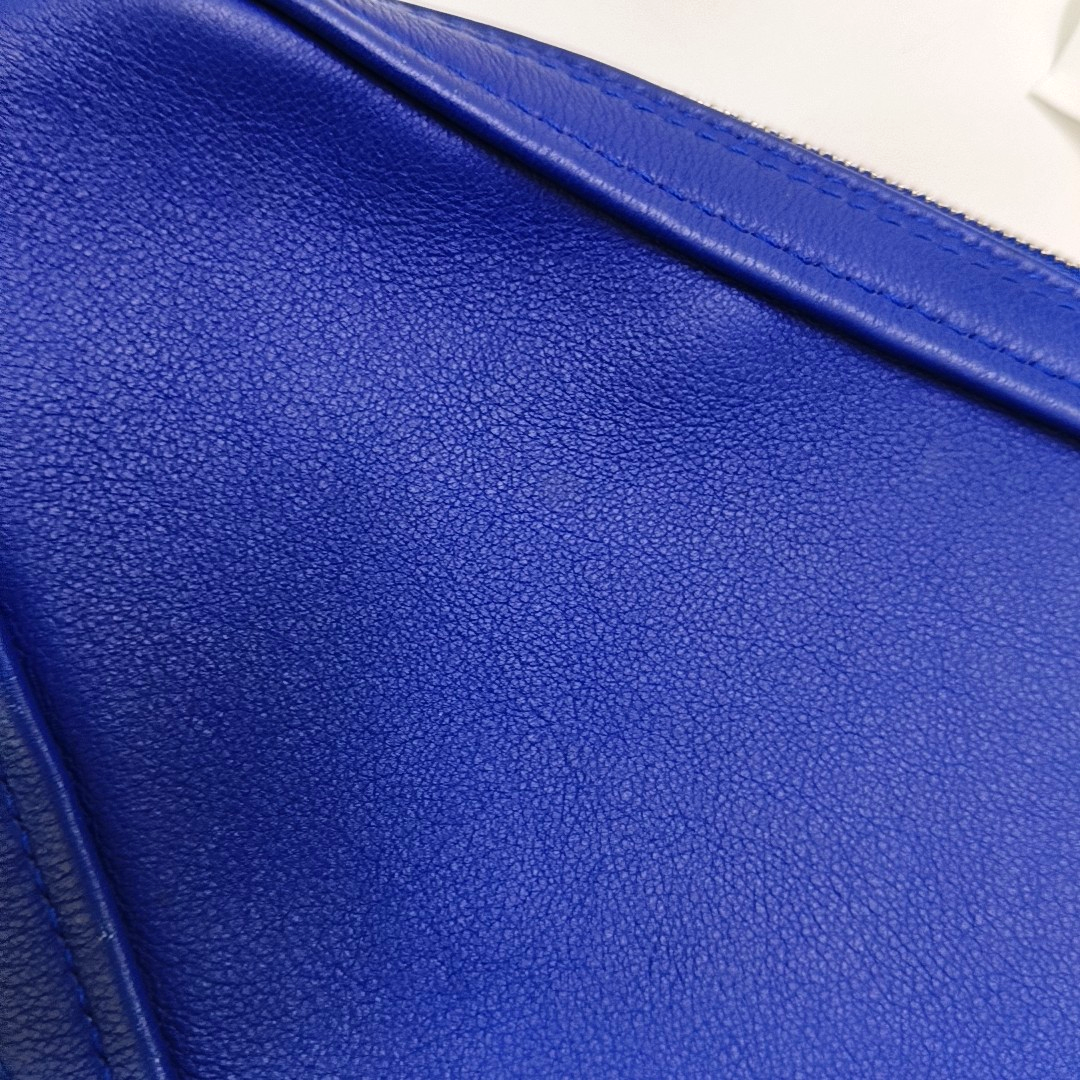 BALENCIAGA Triangle Blue Cowhide Print Clutch Silver Hardware-(SKU)-955687445
