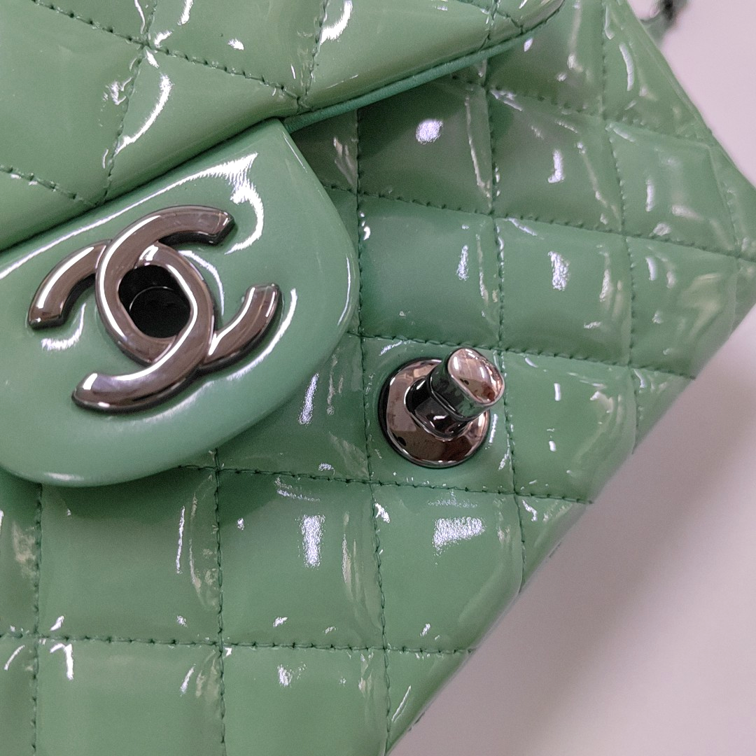 CHANEL CLASSIC FLAP Mini Green Patent Leather Diamond Quilted Square Crossbody Bag Shoulder Bag Silver Hardware 17 Opening-(SKU)-961809465