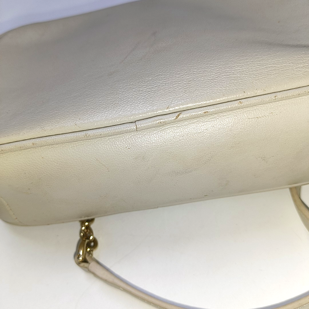 FURLA Camera Bag Light gray leather quilted crossbody single shoulder bag handbag Golden hardware Removable shoulder strap-(SKU)-941201203