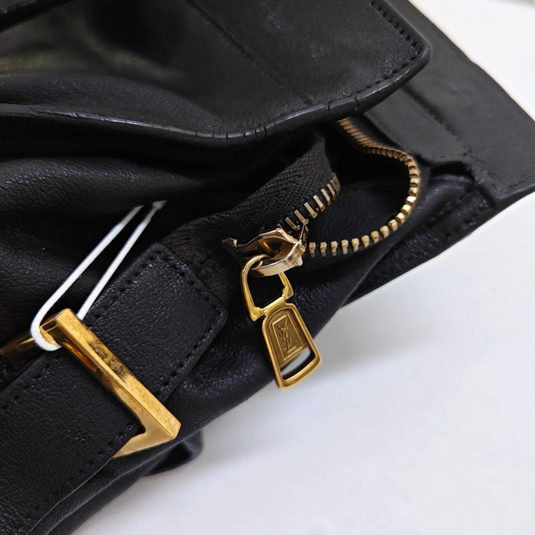 YSL CHYC Y LIGNE Small size Black cowhide tote bag Golden hardware-(SKU)-950515065