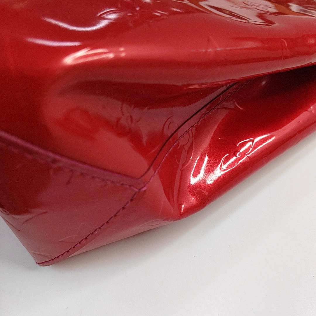 LOUIS VUITTON READE Small size Red Patent Leather Embossed Handbag Golden hardware-(SKU)-943110469