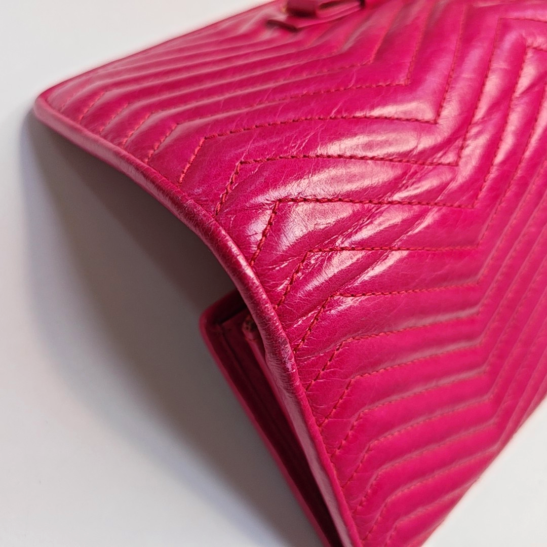 Miu Miu Miu Délice Fuchsia Cowhide Quilted Wallet Golden hardware-(SKU)-944517482