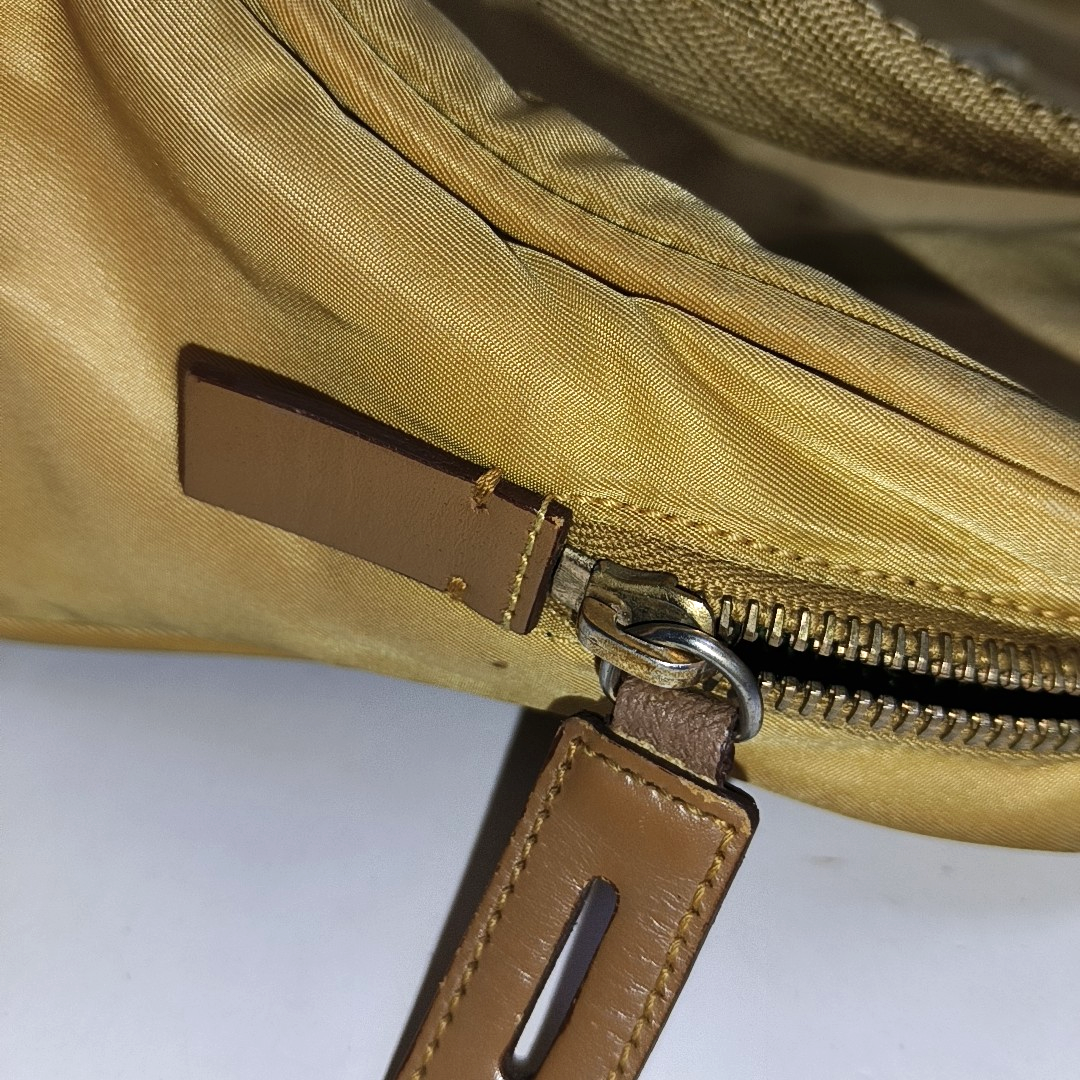 PRADA Tote bag Khaki Leather Logo Handbag Golden hardware-(SKU)-937766784