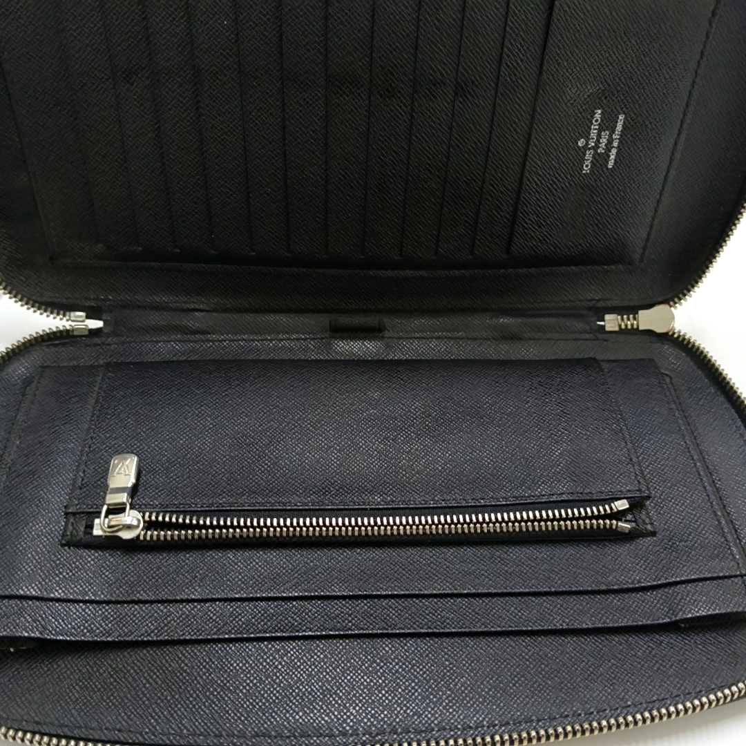 LOUIS VUITTON ATOLL Black Leather Clutch Handbag Silver Hardware-(SKU)-955895413