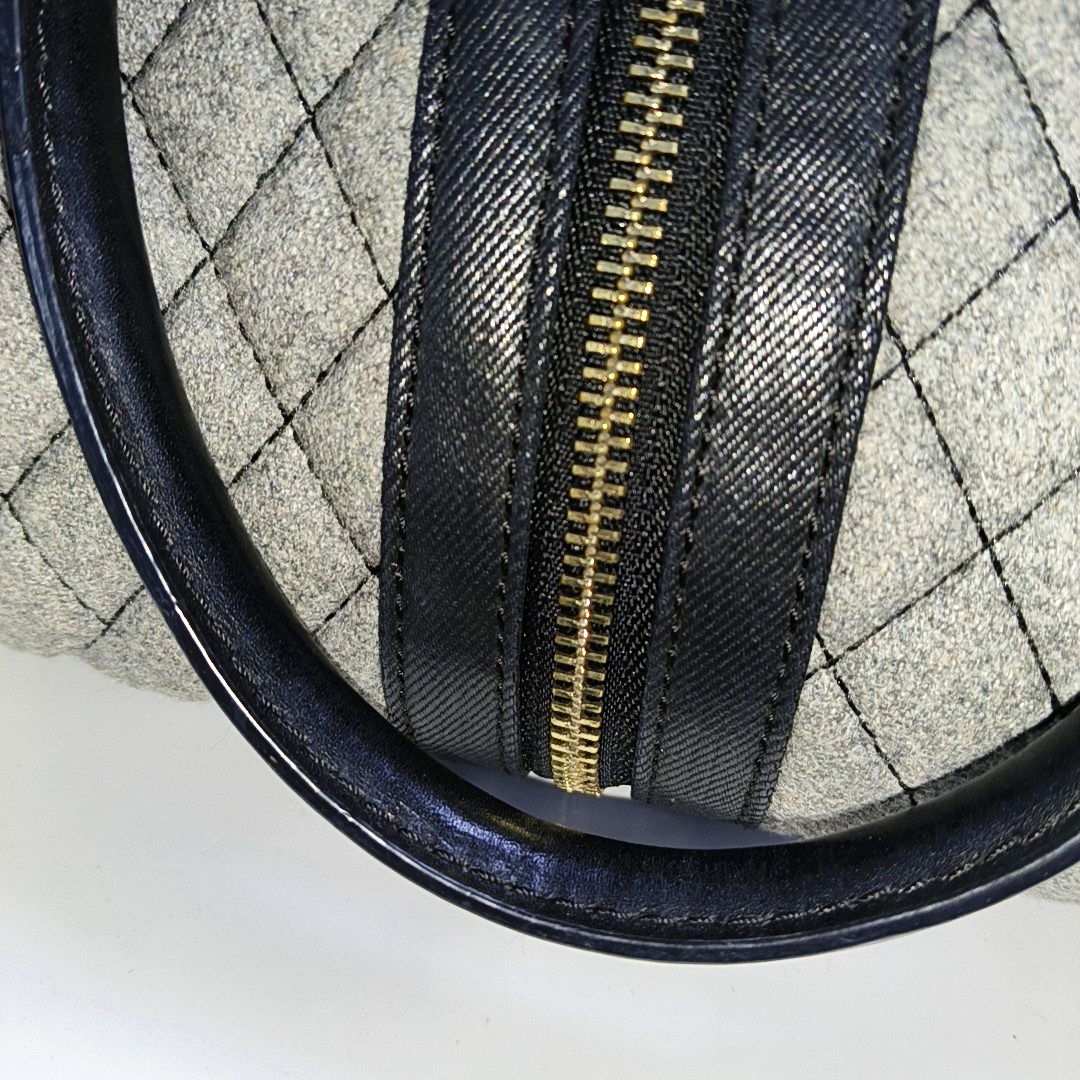 DIESEL Gray Fabric Quilted Single Shoulder Bag Golden hardware Removable shoulder strap-(SKU)-938079464