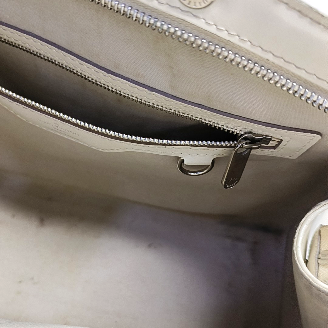 LOUIS VUITTON BREA Medium size 白色EPI牛皮水波纹医生包Shoulder Bag Handbag Silver Hardware Removable shoulder strap-(SKU)-954459175