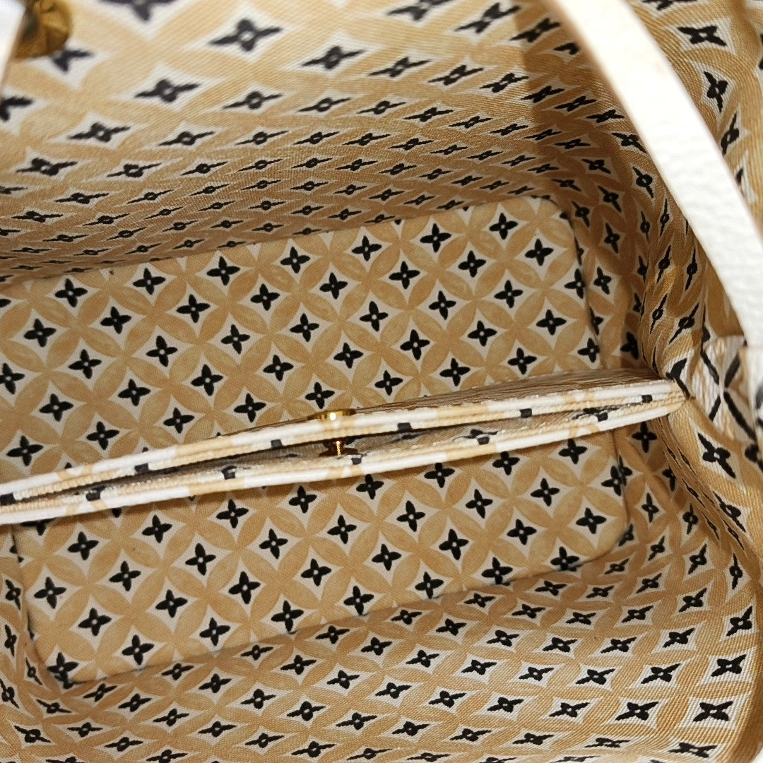 LOUIS VUITTON NÉONOÉ Small size white coated canvas monogram single shoulder bag handbag crossbody bag golden hardware 2 detachable shoulder straps-(SKU)-971271612