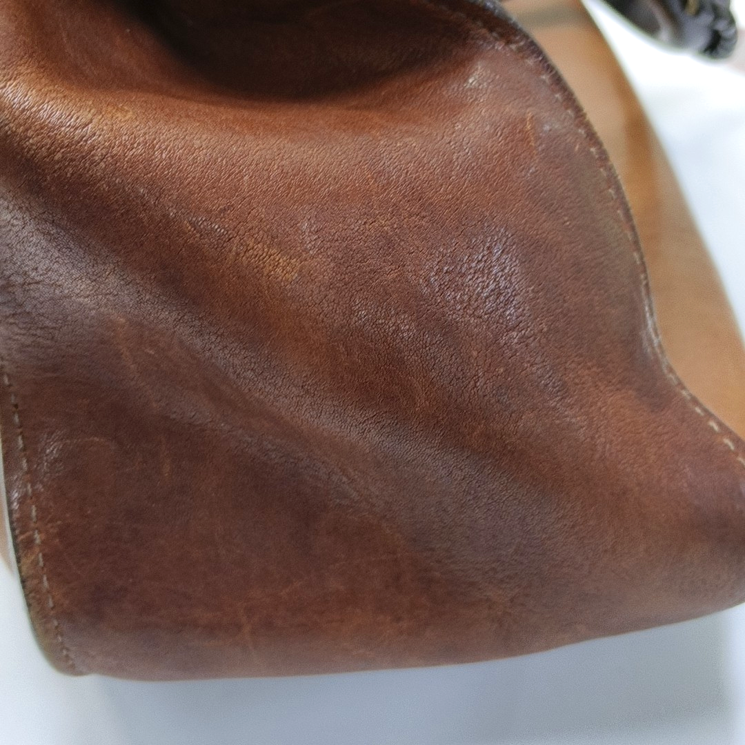 Miu Miu Tote bag Brown cowhide studded single shoulder bag handbag Golden hardware Pouch detachable shoulder strap-(SKU)-958962712