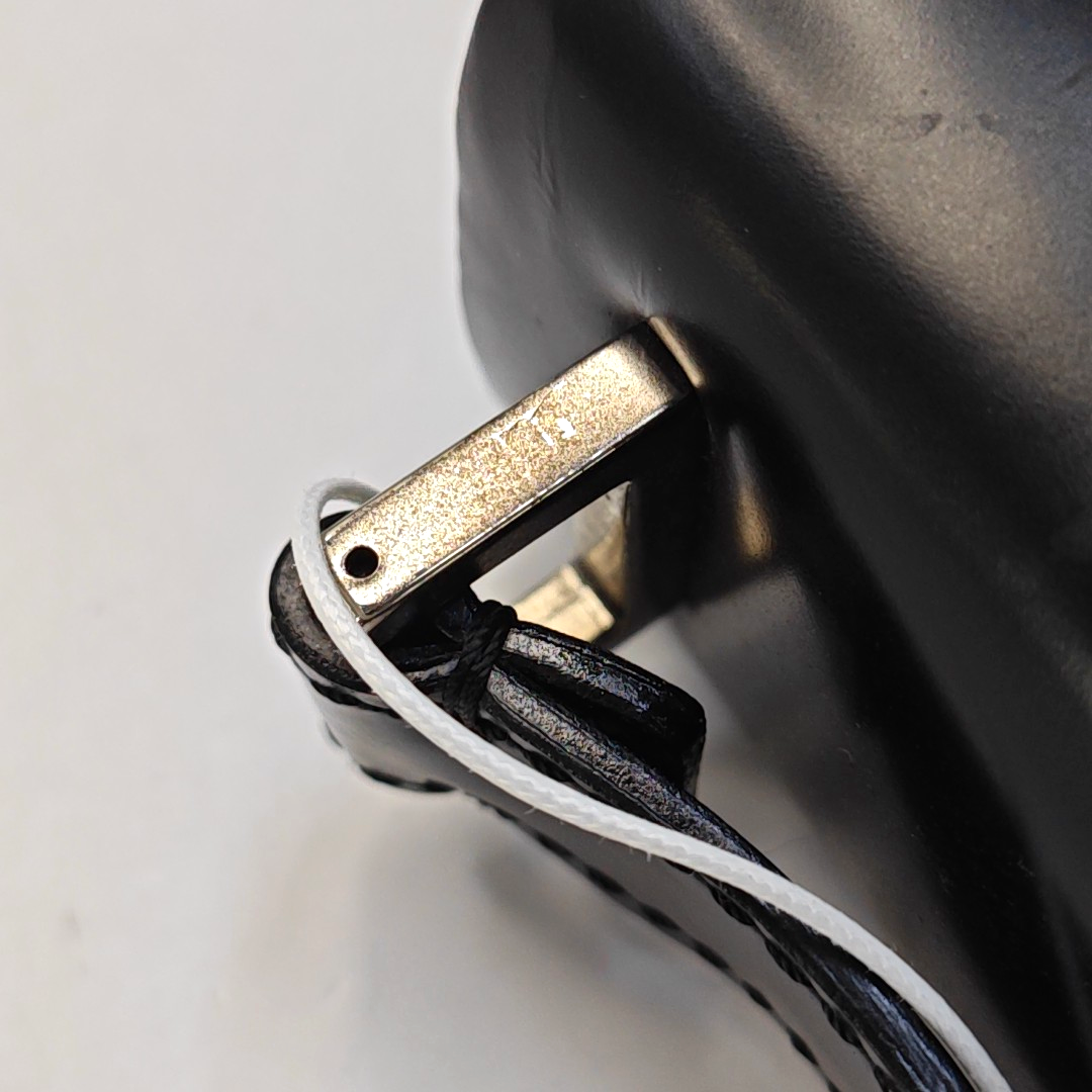 GUCCI Black Cowhide Single Shoulder Bag Crossbody Bag Silver Hardware-(SKU)-948769187