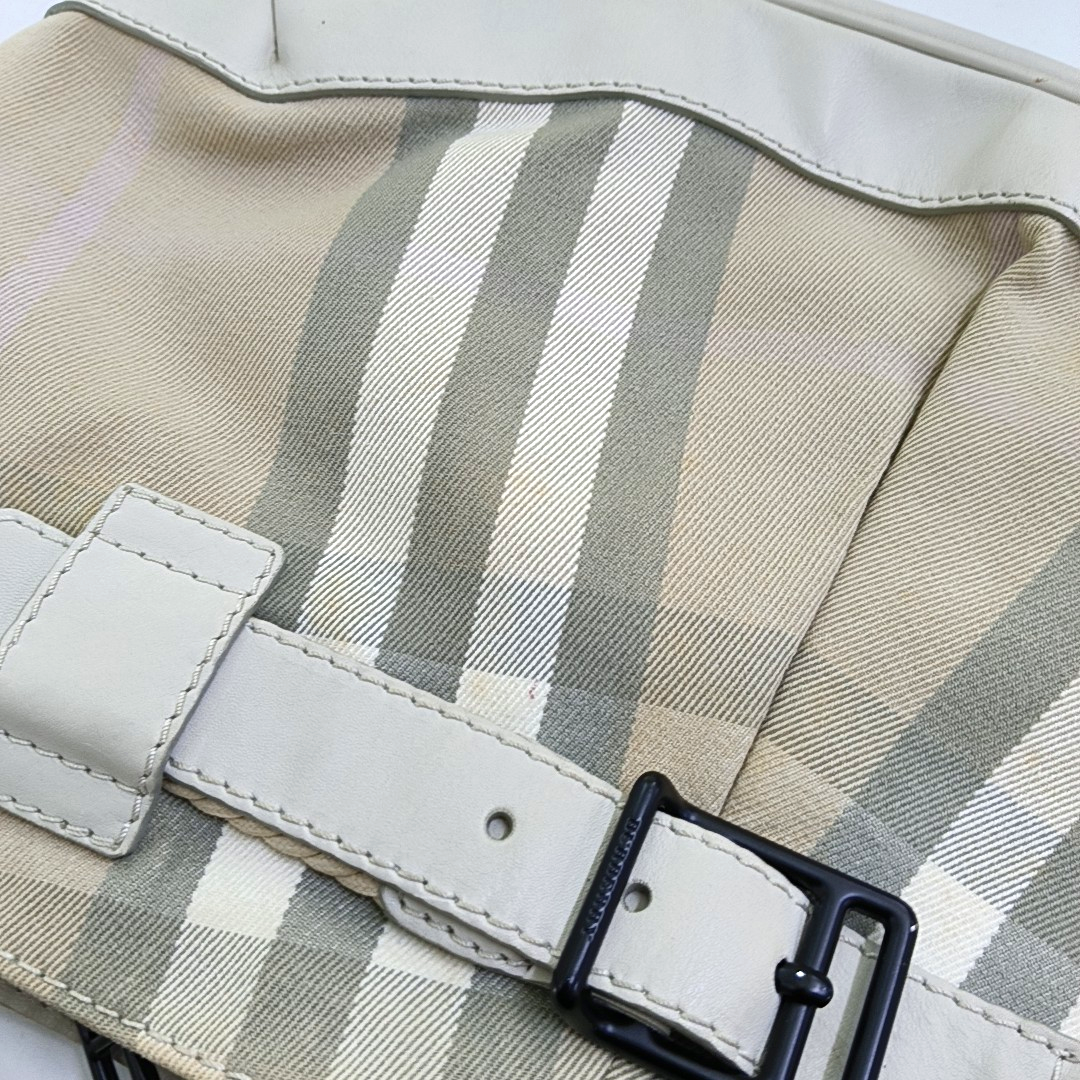 BURBERRY Beige Canvas Handbag Black hardware-(SKU)-950668456
