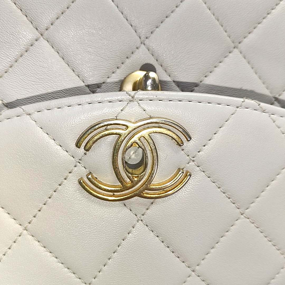 CHANEL TRENDY CC Grey Calfskin Quilted Crossbody Single Shoulder Bag with Gold Hardware, 28 Clasp-(SKU)-952289856