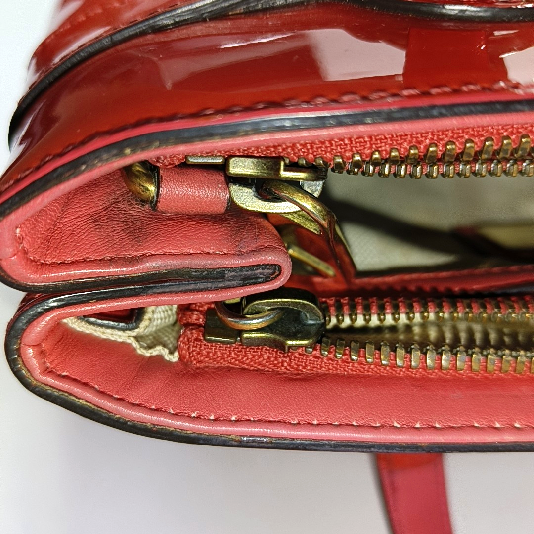 GUCCI Horsebit Chain Red Patent Leather Horsebit Shoulder and Handbag Golden hardware Removable shoulder strap-(SKU)-954143882