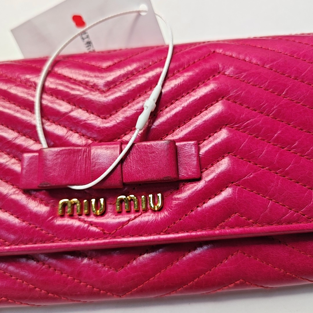 Miu Miu Miu Délice Fuchsia Cowhide Quilted Wallet Golden hardware-(SKU)-944517482