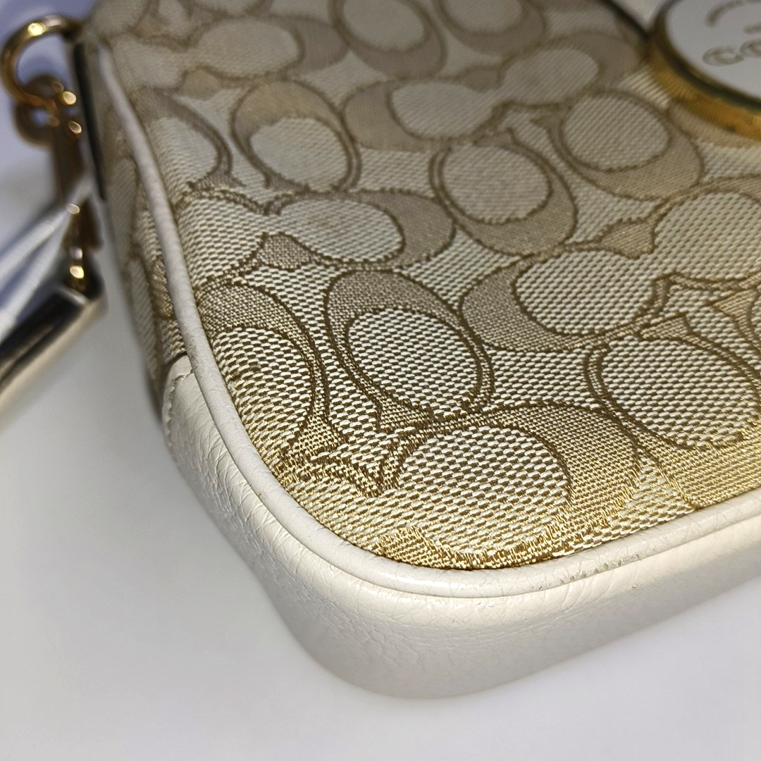 COACH Beige Canvas Monogrammed Crossbody Bag Shoulder Bag Golden hardware Removable shoulder strap-(SKU)-940143188