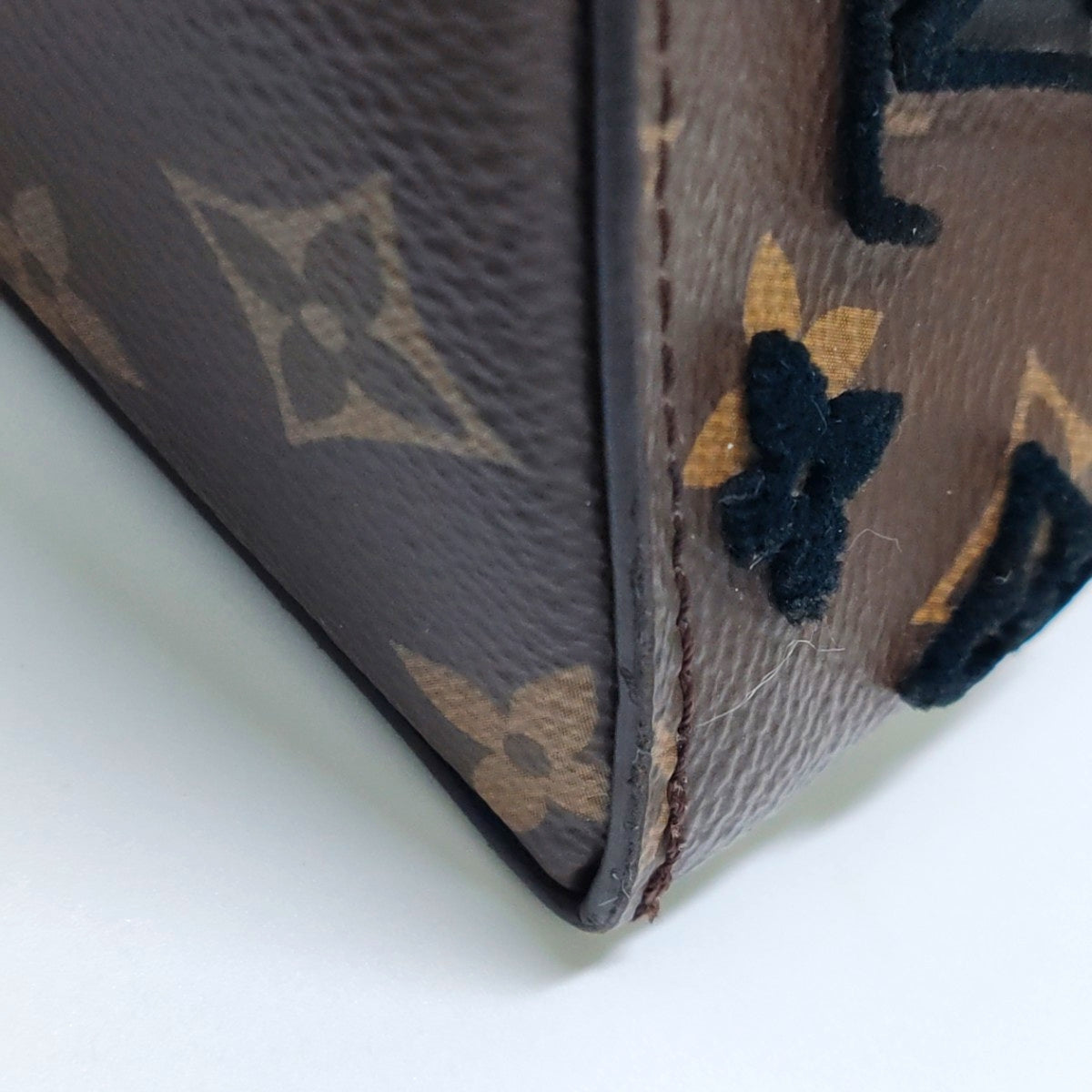 LOUIS VUITTON TRIANGLE Brown Coated Canvas Monogram Embroidered Messenger Bag Crossbody Handbag Shoulder Bag Black Hardware Detachable Strap-(SKU)-965410555