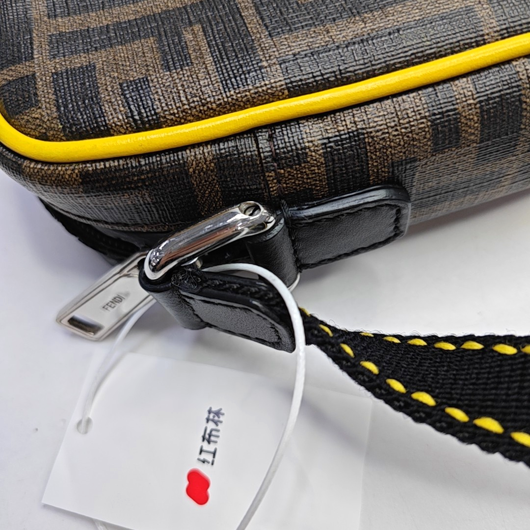 FENDI Small size Black Coated Canvas Single Shoulder Bag Golden hardware-(SKU)-945422006