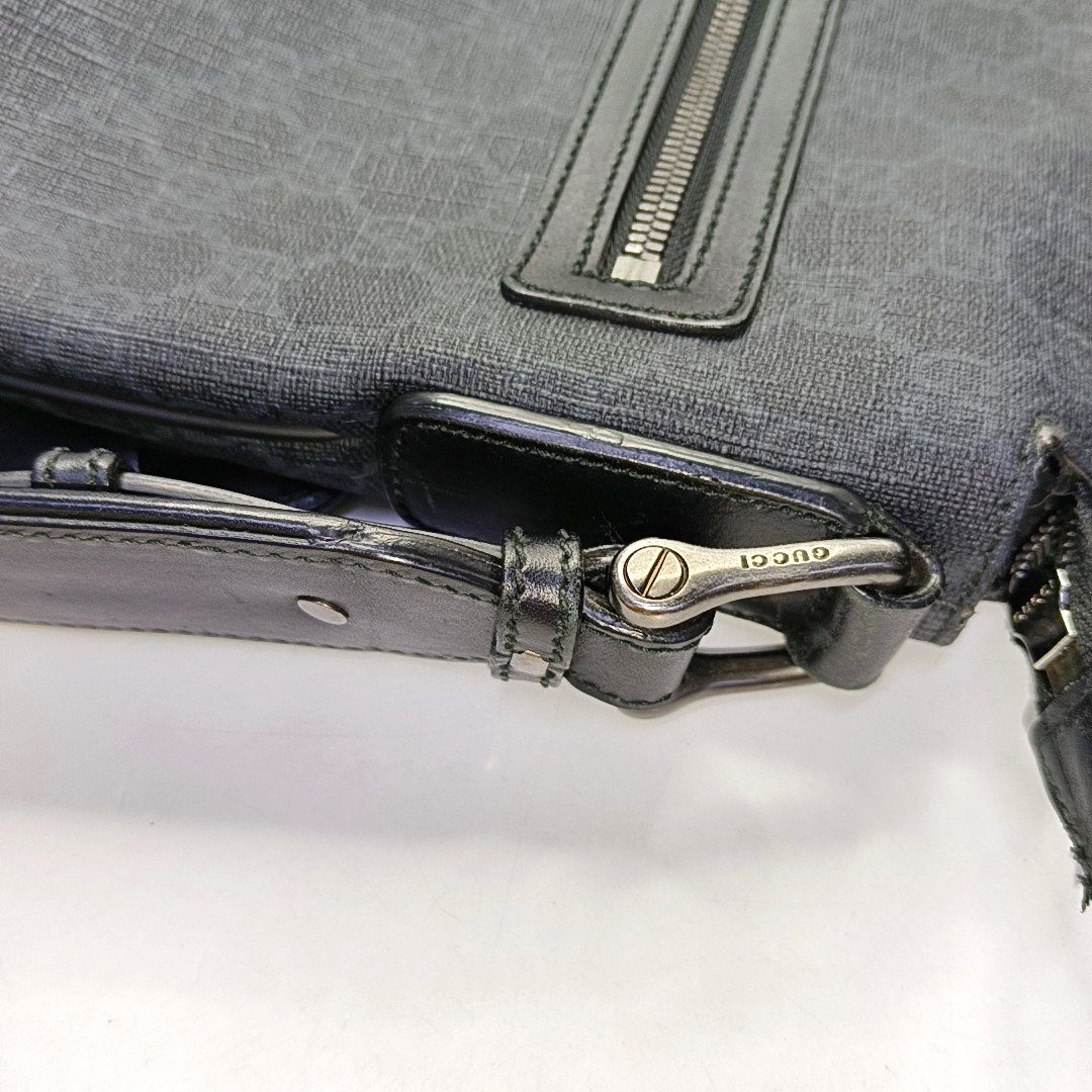 GUCCI Black Coated Canvas Monogram Crossbody Bag Single Shoulder Bag Ruthenium color hardware-(SKU)-957797586