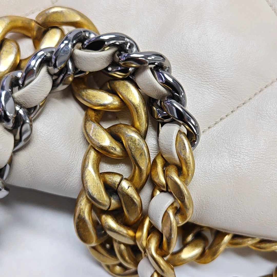 CHANEL CHANEL 19 Maxi Super Large White Lamb Skin Quilted Shoulder Bag Tote Bag Crossbody Golden Silver Ruthenium Hardware 30cm-(SKU)-971521605