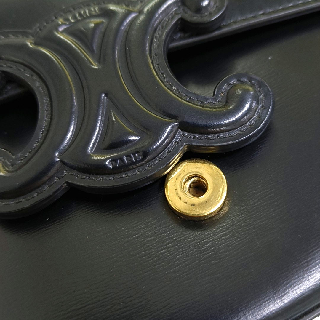 CELINE TRIOMPHE Black Calfskin Triumph Shoulder Bag Crossbody Bag Golden Black Hardware-(SKU)-958645648
